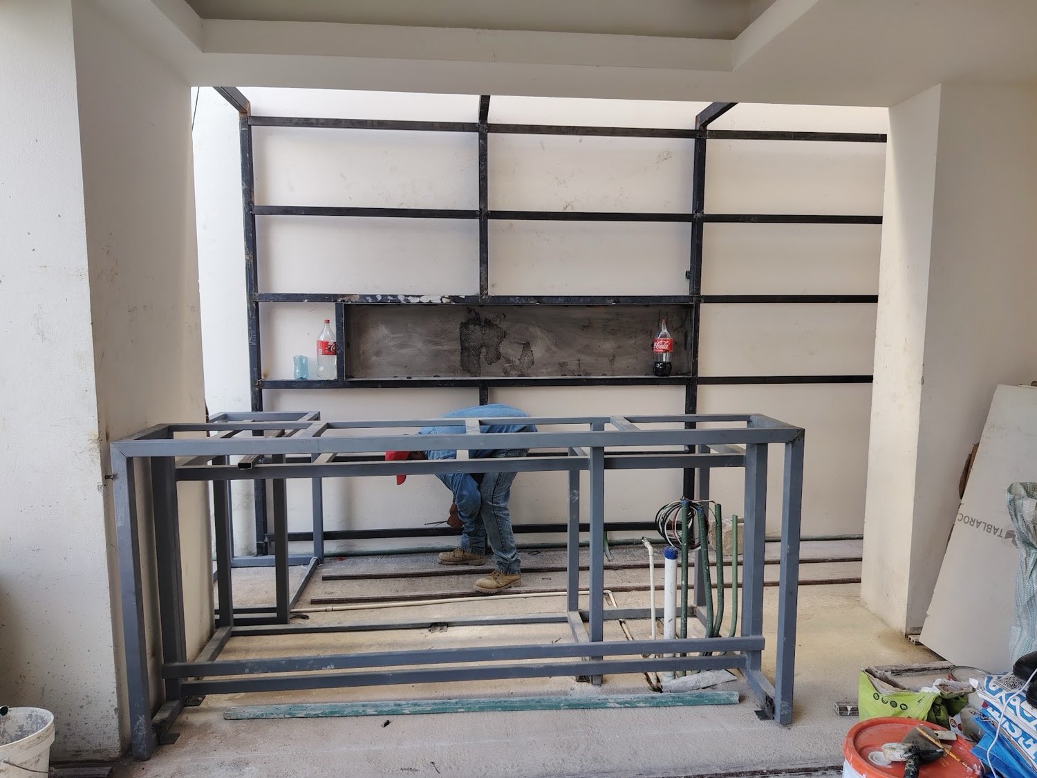 Base metálica en Puerto Cancún — Grupo Jassa